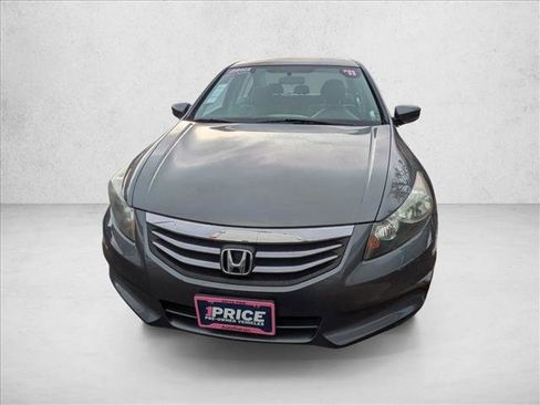 Used 2011 Honda Accord LX image 2