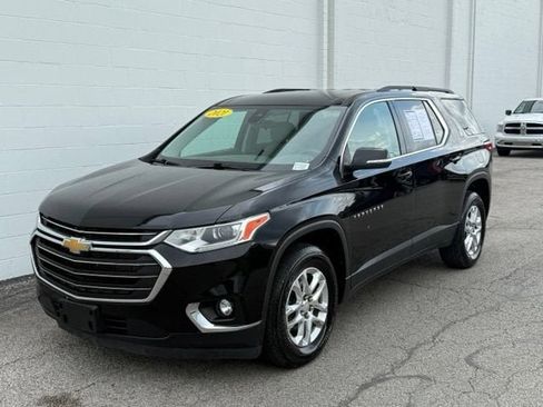 Used 2021 Chevrolet Traverse LT FWD image 29