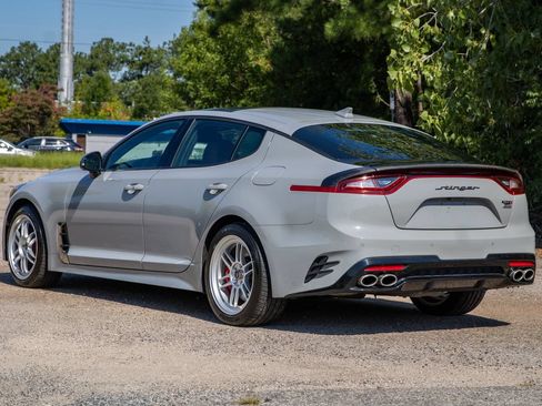 Used 2020 Kia Stinger GT2 AWD/4WD image 9