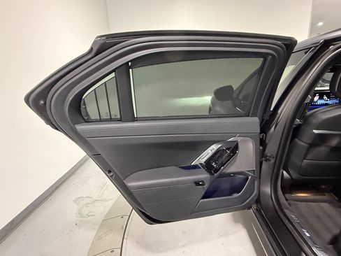Used 2023 BMW 740i w/ Parking Assistance Package RWD image 71