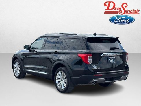 Used 2024 Ford Explorer Limited w/ Equipment Group 301A AWD/4WD image 9