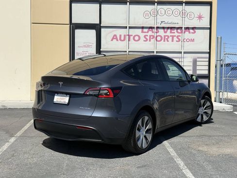 Used 2021 Tesla Model Y Long Range AWD/4WD image 7