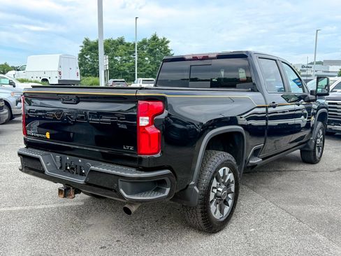 Certified 2021 Chevrolet Silverado 2500 LTZ w/ Carhartt Edition AWD/4WD image 7