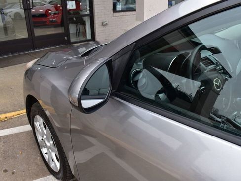 Used 2011 MAZDA MAZDA3 i Touring image 35