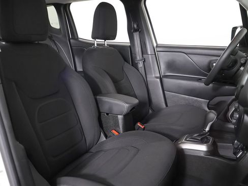 Used 2022 Jeep Renegade Latitude AWD/4WD image 27