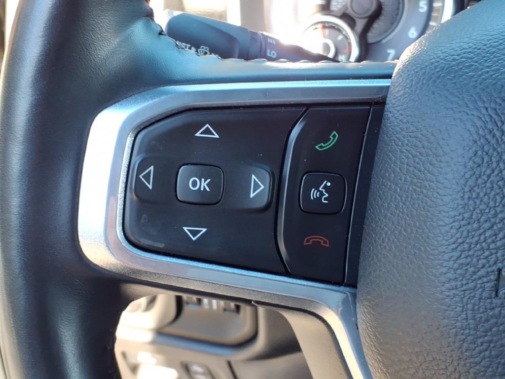 Used 2021 RAM 1500 Laramie w/ Sport Appearance Package AWD/4WD image 19