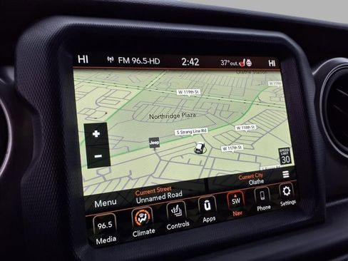 Used 2023 Jeep Gladiator Willys image 7