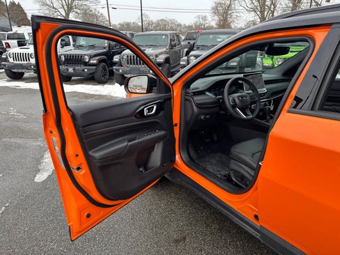 New 2026 Jeep Compass Limited image 11