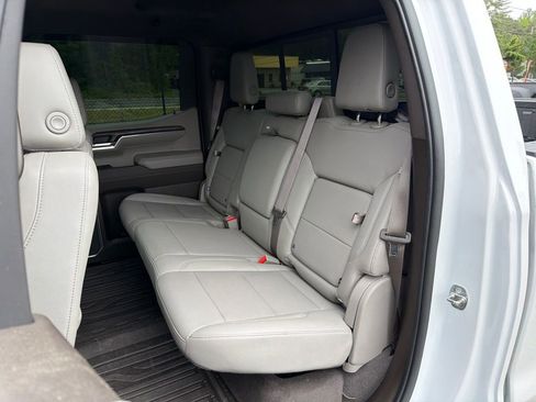 Used 2024 GMC Sierra 1500 SLT w/ SLT Premium Plus Package AWD/4WD image 19