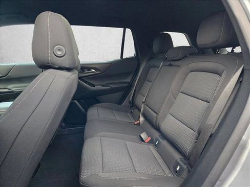 Used 2025 Chevrolet Equinox LT image 19