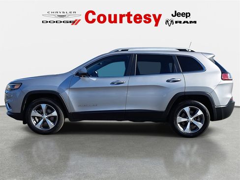Used 2020 Jeep Cherokee Limited image 8