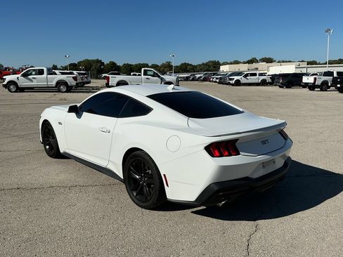 Used 2024 Ford Mustang GT RWD image 3