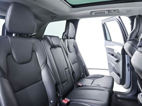 Certified 2025 Volvo XC90 B5 Core AWD/4WD image 23