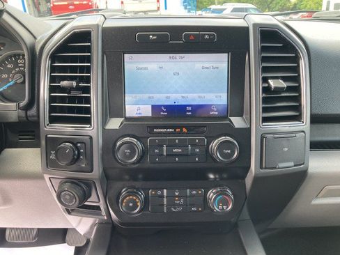 Used 2020 Ford F150 XLT w/ Trailer Tow Package AWD/4WD image 22