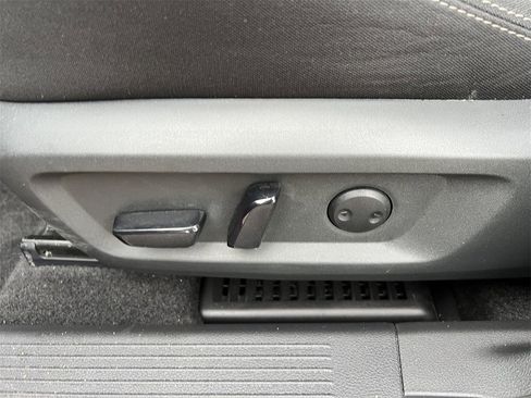 Certified 2023 Nissan Rogue SV image 21