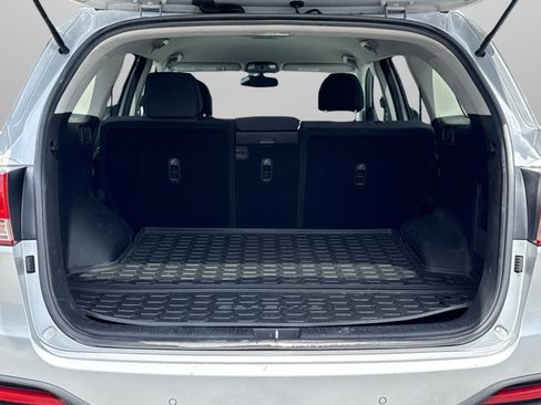 Used 2018 Kia Sorento FWD image 25