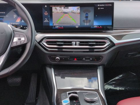 Used 2023 BMW i4 eDrive40 w/ Premium Package RWD image 29