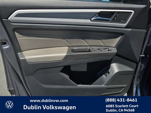 Certified 2023 Volkswagen Atlas SEL Premium AWD/4WD image 10