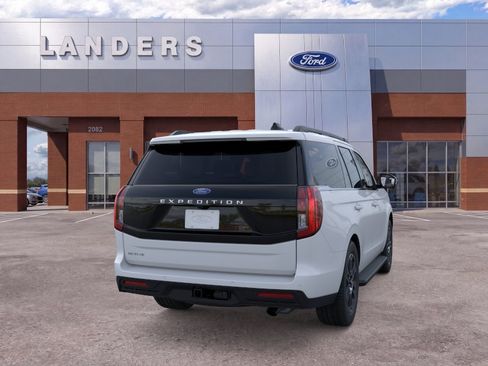 New 2026 Ford Expedition Active RWD image 8