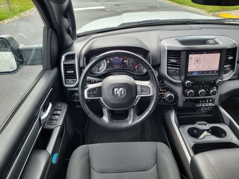Used 2022 RAM 1500 Big Horn AWD/4WD image 11