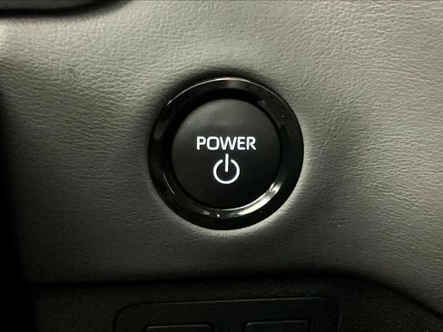 Used 2026 Toyota Tundra Platinum AWD/4WD image 34