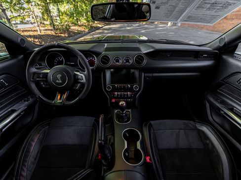 Used 2016 Ford Mustang Shelby GT350 w/ Technology Package image 5