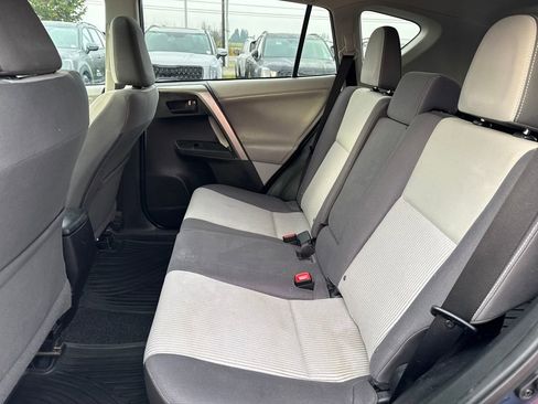 Used 2013 Toyota RAV4 XLE image 16