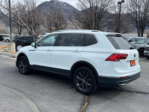 Used 2024 Volkswagen Tiguan SE AWD/4WD image 13
