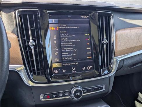 Used 2018 Volvo S90 T8 Inscription w/ Convenience Package AWD/4WD image 15