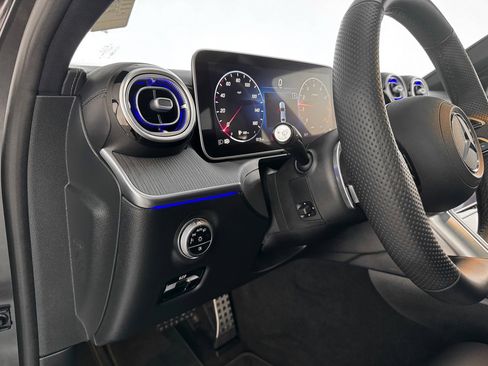 Used 2023 Mercedes-Benz C 300 C 300 image 18