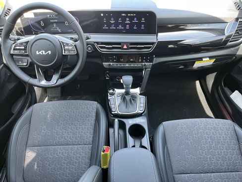 New 2026 Kia Seltos S FWD image 3