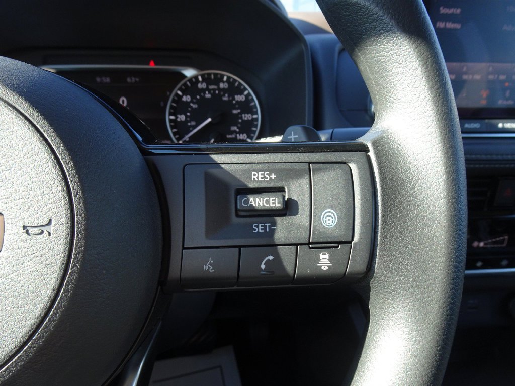 Used 2021 Nissan Rogue SV AWD/4WD image 23