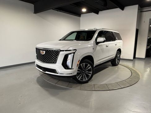 Used 2025 Cadillac Escalade Premium Luxury w/ Touring Package AWD/4WD image 3