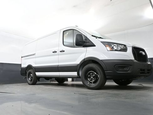 New 2026 Ford Transit 150 Low Roof RWD image 11