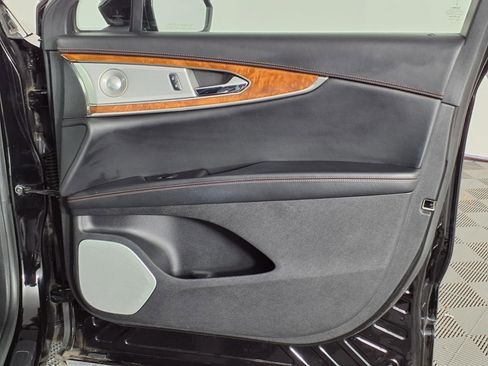 Used 2017 Lincoln MKX Black Label w/ Driver Assistance Package image 8