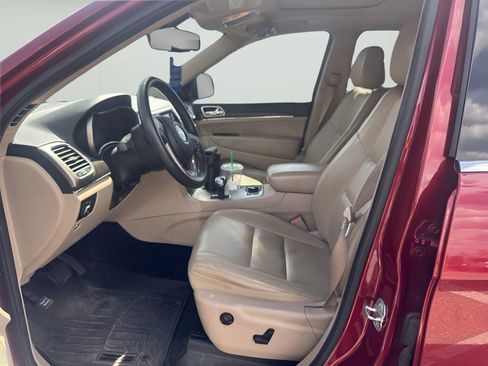 Used 2014 Jeep Grand Cherokee Limited image 7