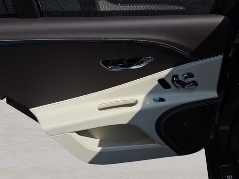 New 2026 Bentley Flying Spur Plug-In Hybrid image 29