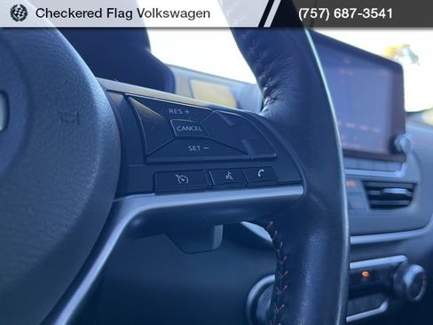 Used 2022 Nissan Altima 2.5 SR w/ Midnight Edition Package image 35