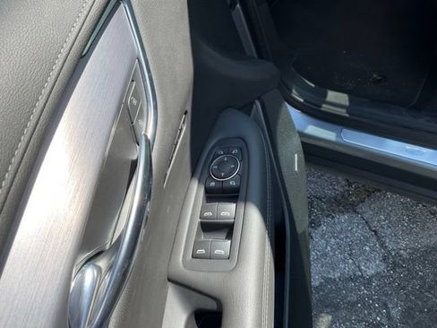 Used 2024 Cadillac XT6 Luxury FWD image 8