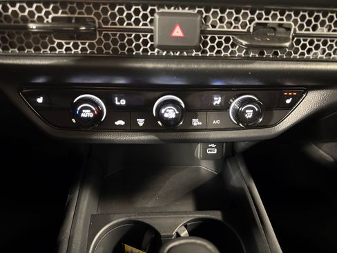 Used 2025 Honda HR-V Sport image 23