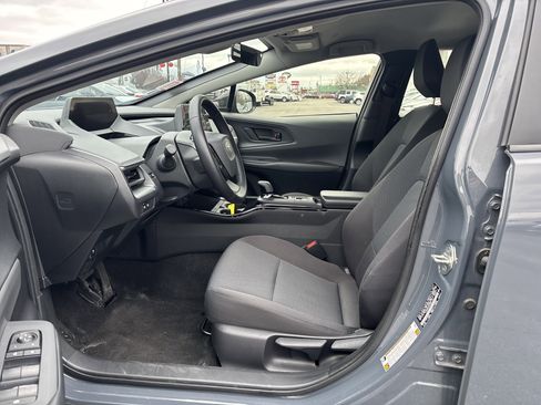 Used 2024 Toyota Prius LE image 13
