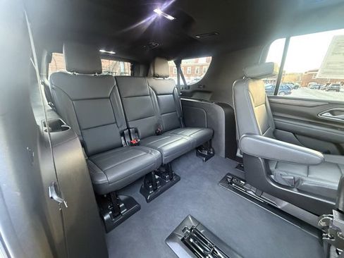 Used 2024 Chevrolet Suburban Z71 w/ Off-Road Capability Package image 20