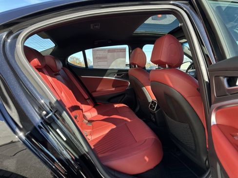 Used 2025 Genesis G70 2.5T w/ Sport Prestige Package image 12