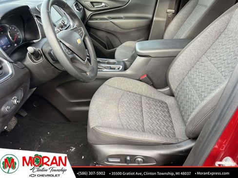 Used 2023 Chevrolet Equinox LT image 18