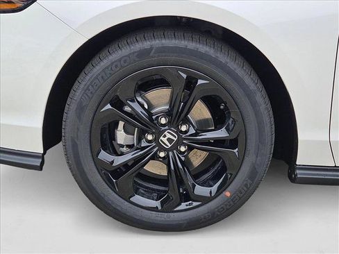 New 2025 Honda Accord SE image 10