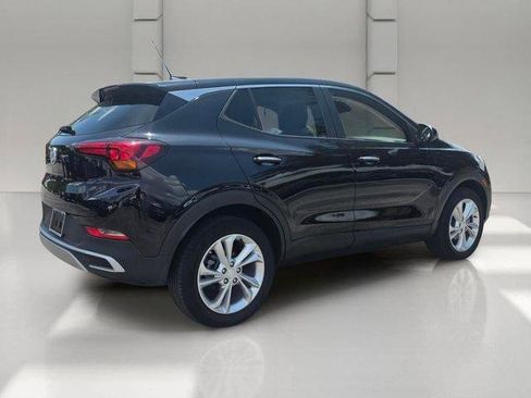 Used 2023 Buick Encore GX Preferred w/ Cold Weather Comfort Package FWD image 5