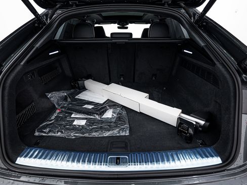 New 2026 Audi SQ8 Prestige image 18