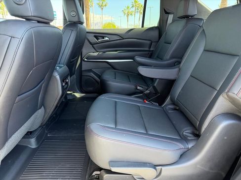 New 2026 Chevrolet Traverse Z71 w/ LPO, Floor Liner Package AWD/4WD image 6