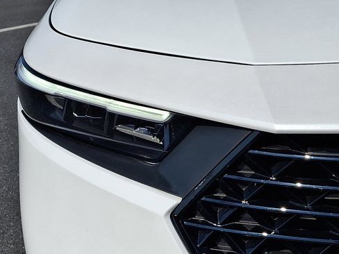 Certified 2024 Honda Accord EX image 9
