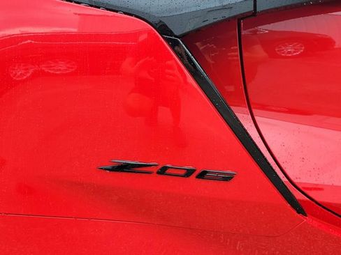 Used 2025 Chevrolet Corvette Z06 RWD image 11
